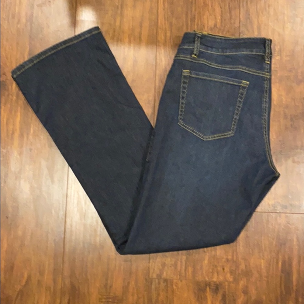NEW Cabi Galaxy Wash Slim Boot Jeans, Size 10 - Picture 2 of 5